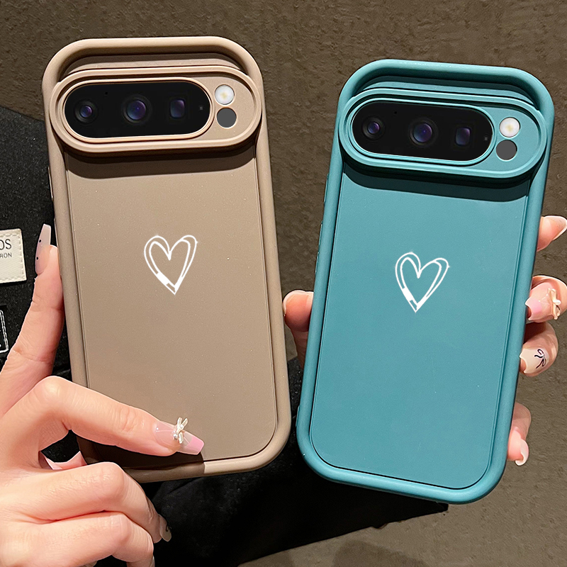 Funda blanda con diseño de amo - Google Pixel 8A reseña y precio